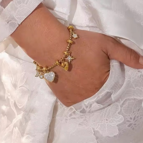 Star Heart 18K Gold Stainless Steel Waterproof Charm Slider Bracelet - Picture 8 of 9